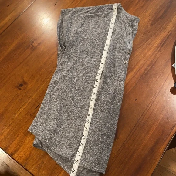 Old Navy basic blouse - Picture 5 of 6